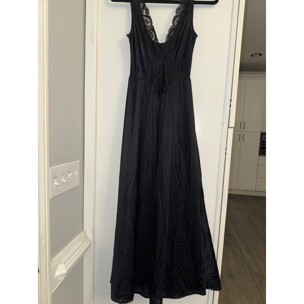 Vintage Olga Black Lace Nightgown Robe Set 94280 Medium USA Made Maxi Lingerie